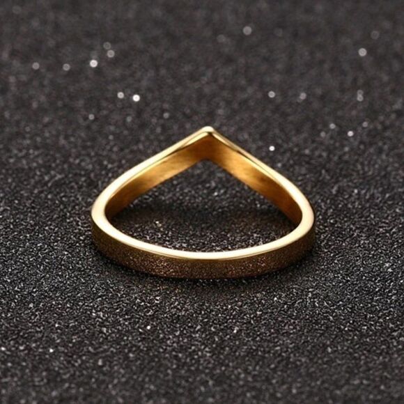 Gold Flat Chevron Curved V Ring - Picture 5 of 11